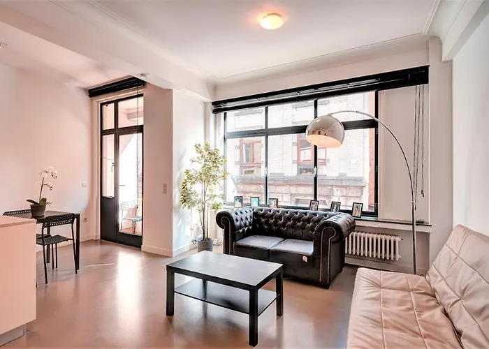 The Meir Lodge. Apartments In Heart Of Antwerp