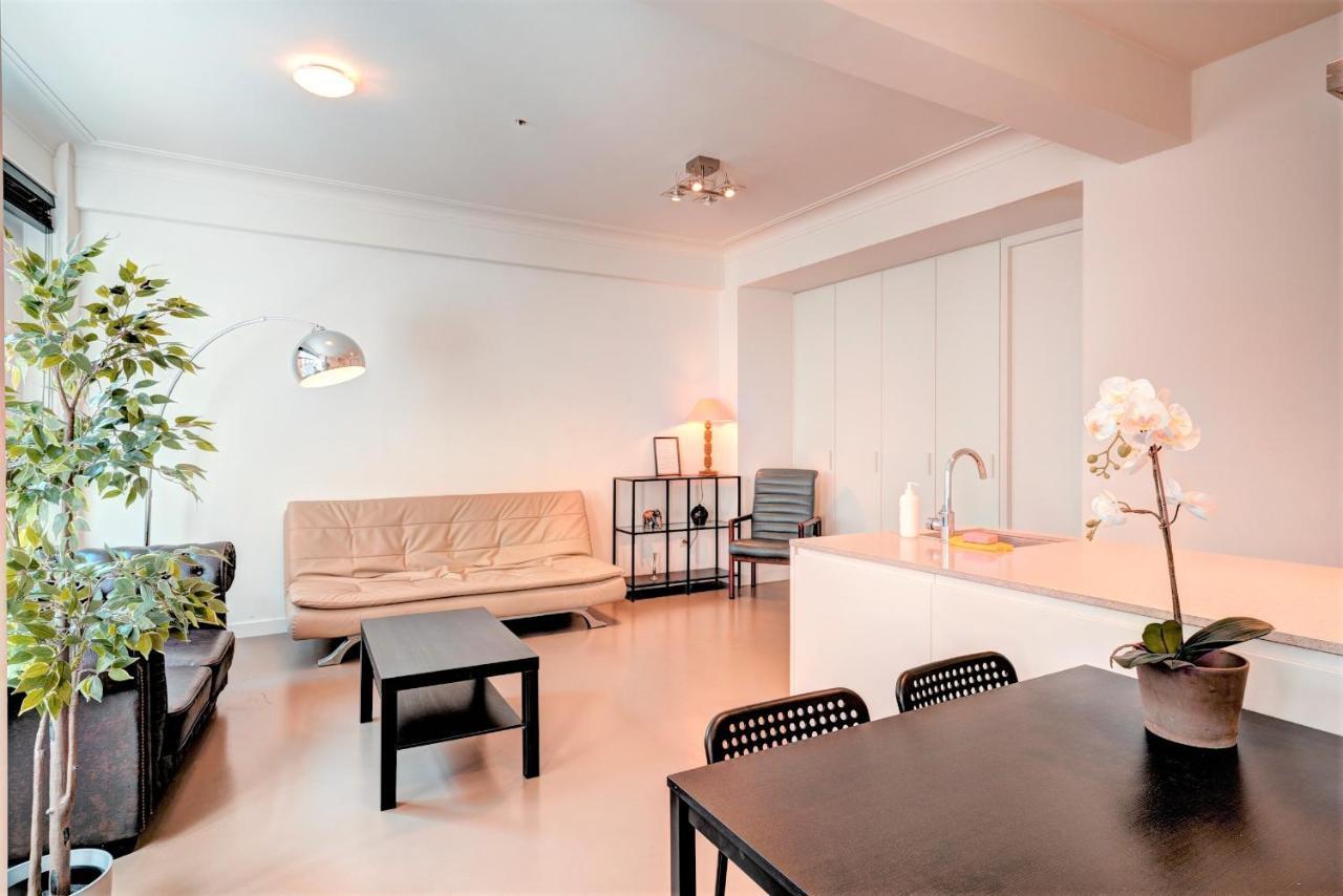 The Meir Lodge. In Heart Of * Antwerpen