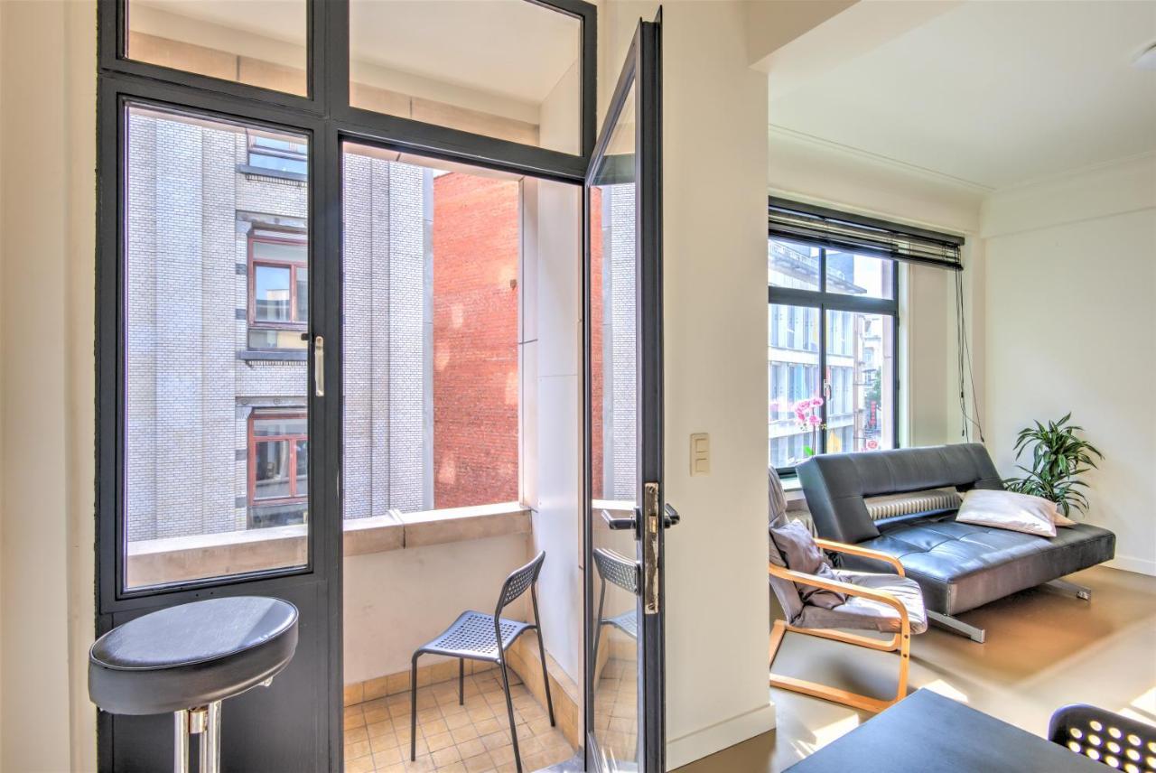 Apartment The Meir Lodge. In Heart Of Antwerpen